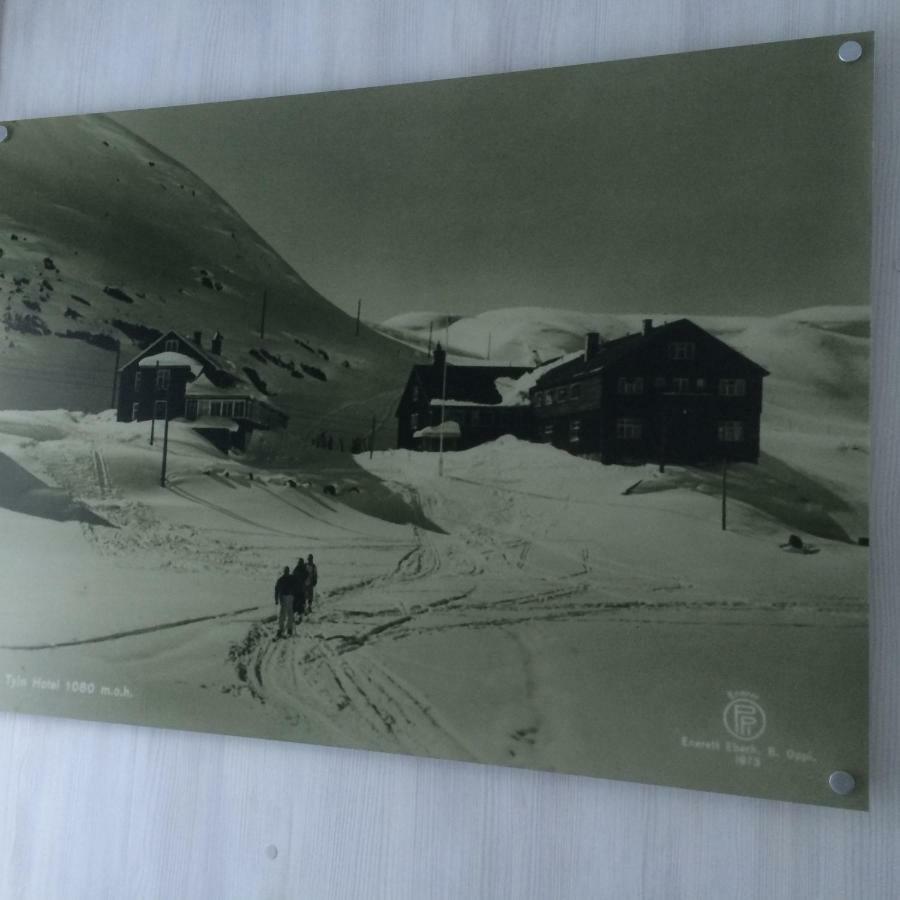 Mjosvang Kafe Vang I Valdres Exterior photo